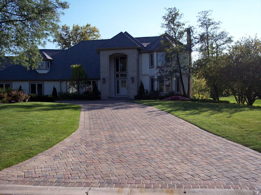 Why Brick Paver Contractors Are Essential for Lasting Driveways