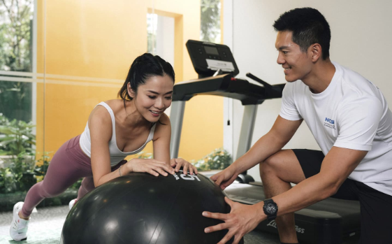 Personal Trainer in Singapore: Tailored Workouts for All Ages