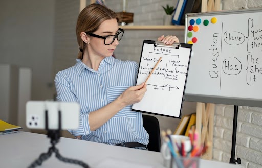 Engaging Interactive Learning With Quizzes And Revision Tools